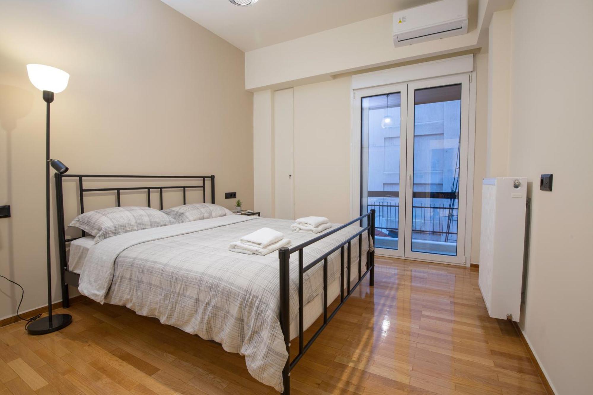Urban Spacious Apartment Near Kallimarmaron Афины Экстерьер фото
