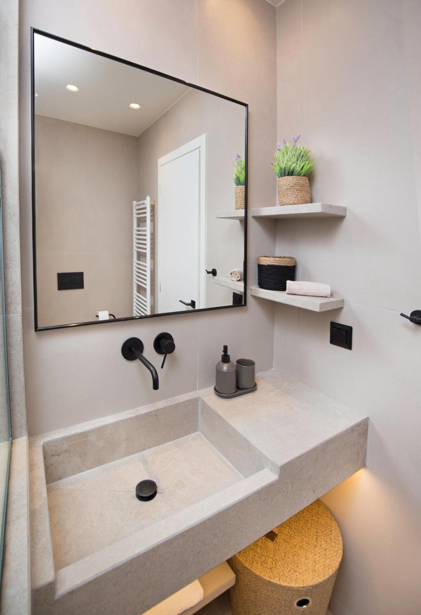 Urban Spacious Apartment Near Kallimarmaron Афины Экстерьер фото