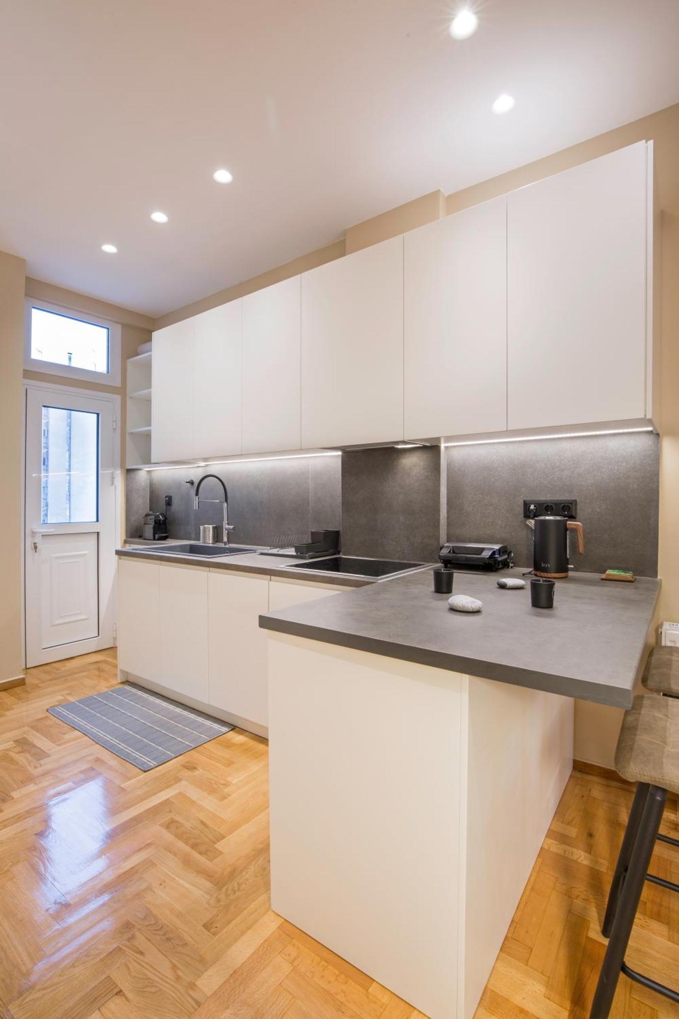 Urban Spacious Apartment Near Kallimarmaron Афины Экстерьер фото