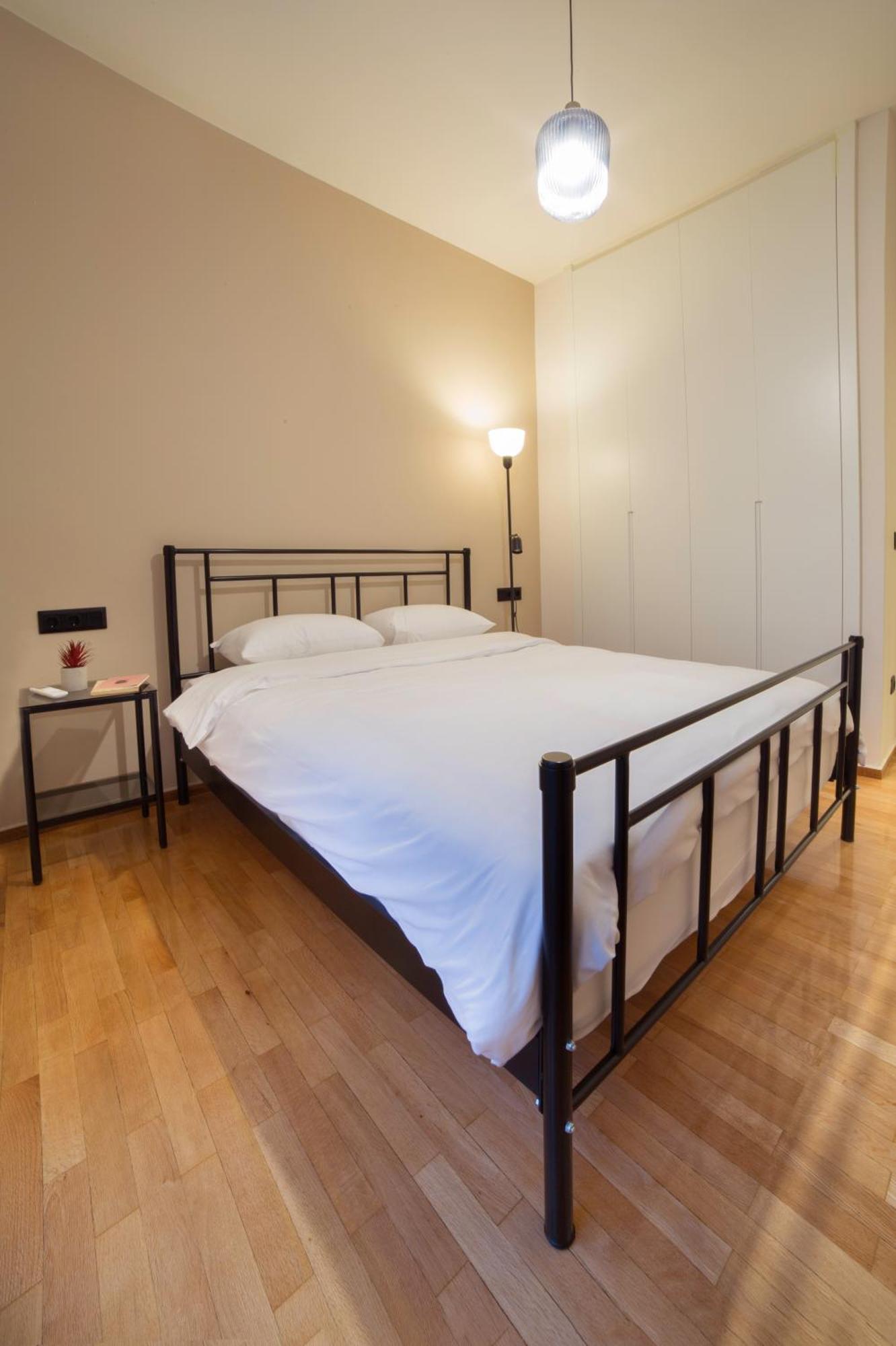 Urban Spacious Apartment Near Kallimarmaron Афины Экстерьер фото